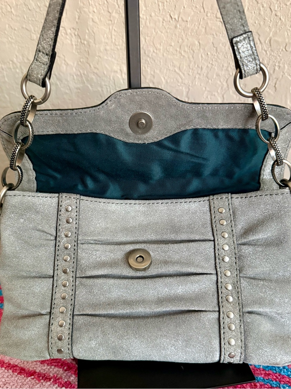 Fossil Metallic Silver Genuine Leather Studded Shoulder Bag Early 2010s - Picture 9 of 17